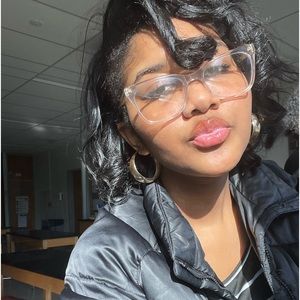 Meet your Posher, Maiya